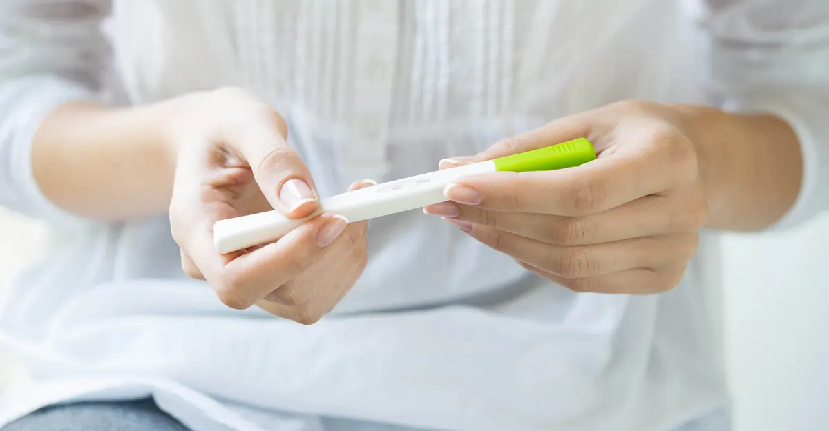 ما سبب تأخر الحمل مع انتظام الدورة؟ الإجابة الكاملة من&hellip;